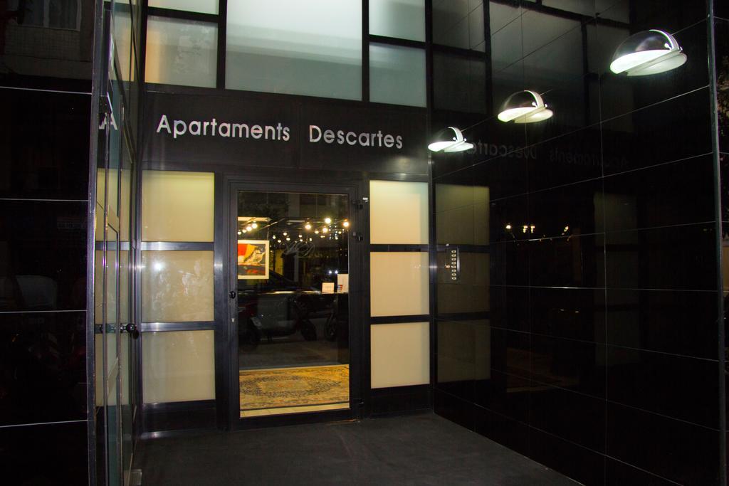 Apartamentos Descartes Barcelona Exteriör bild