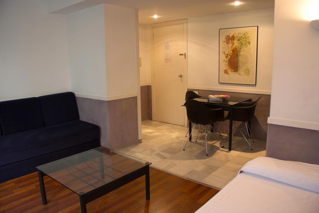 Apartamentos Descartes Barcelona Exteriör bild