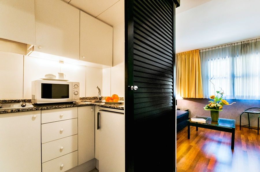Apartamentos Descartes Barcelona Exteriör bild