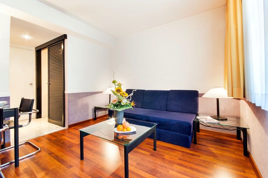 Apartamentos Descartes Barcelona Exteriör bild