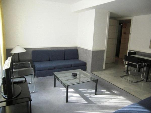 Apartamentos Descartes Barcelona Rum bild